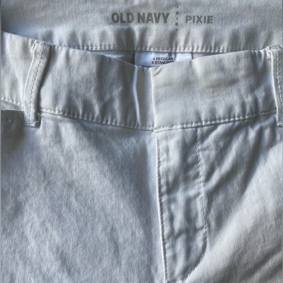 EUC Old Navy White Denim Pixie Pant Size 4 - Picture 3 of 6